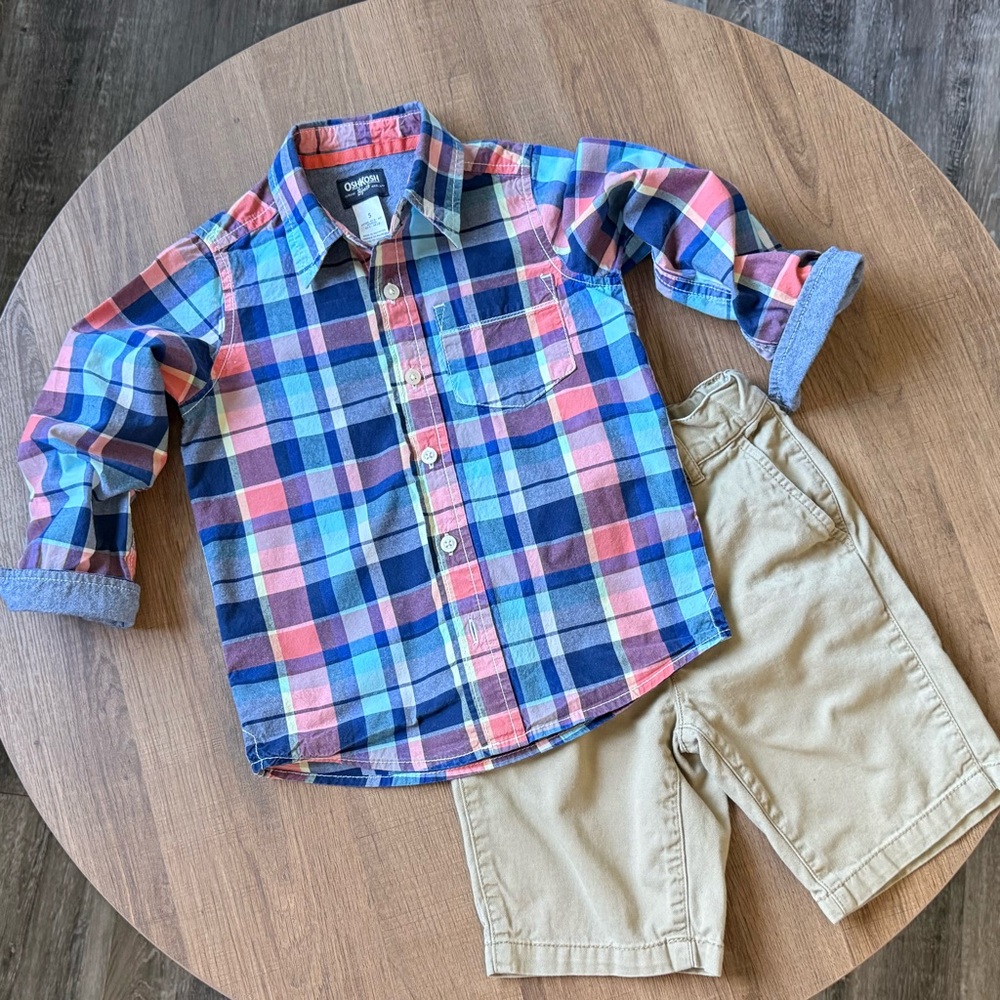 🐻 2/$25 • Cute Outfit • Blue & Pink Plaid Button-Up Shirt & Khaki Shorts - Picture 2 of 8